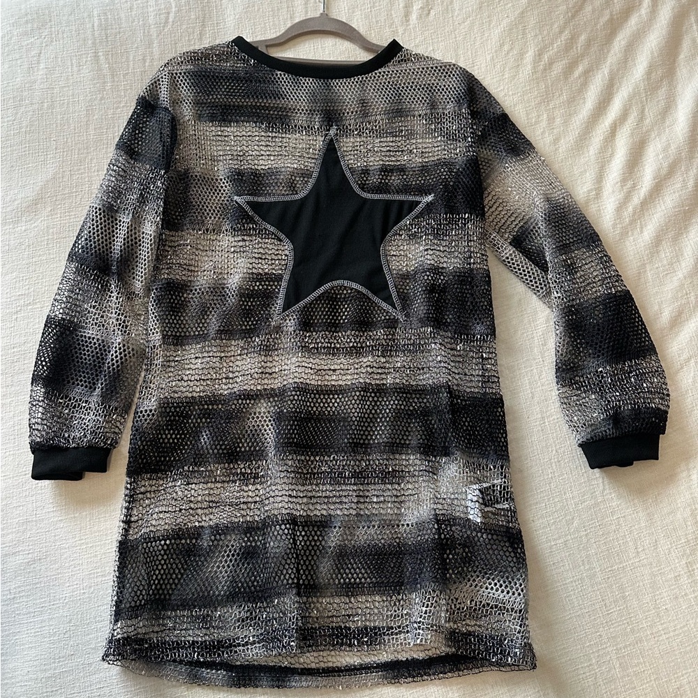 SHEIN Black and Gray Star Long Sleeve Tee
